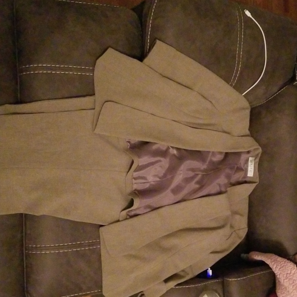 Jacket and pants - Picture 3 of 4